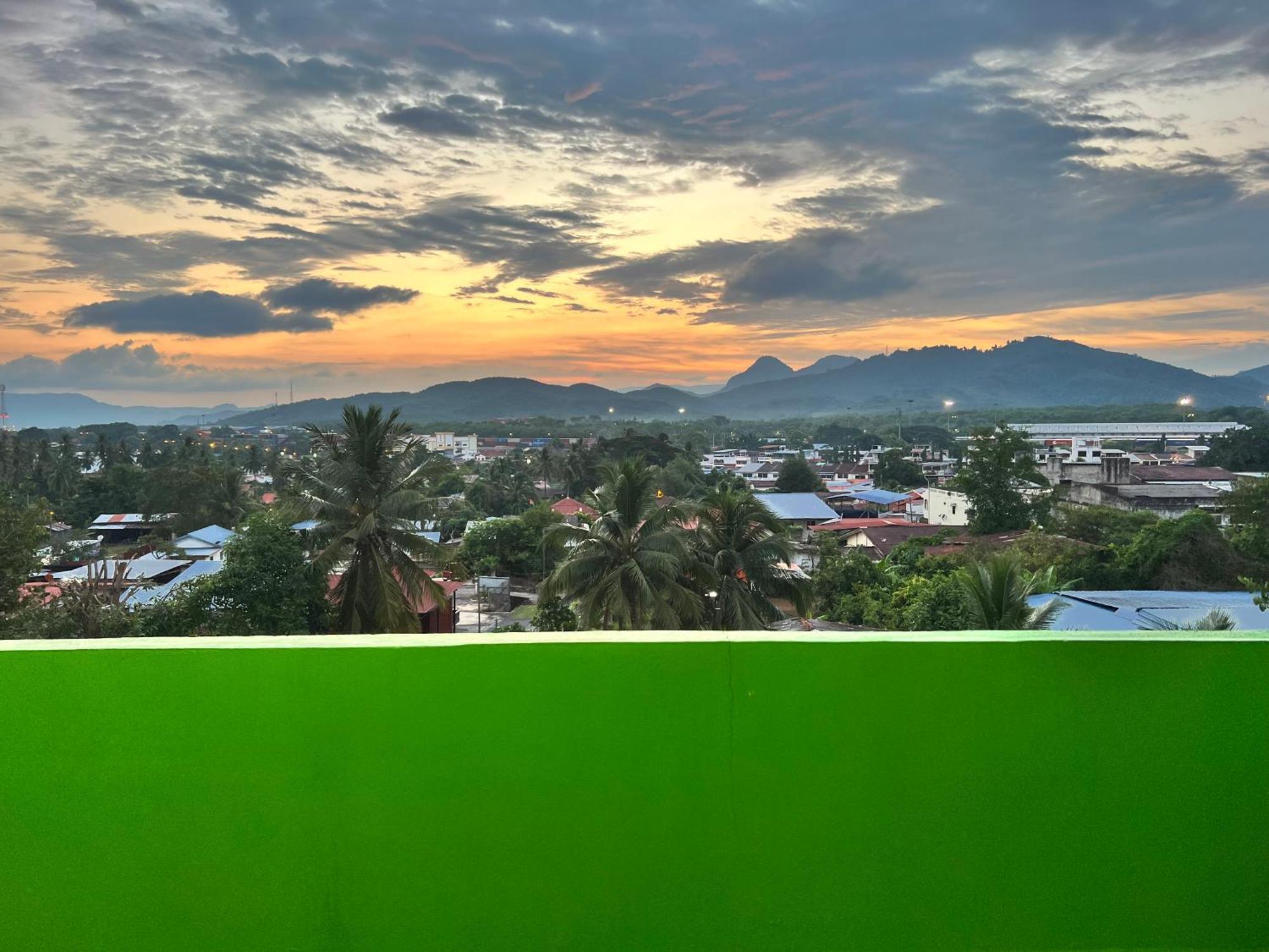 Padang Besar Green Inn Екстериор снимка